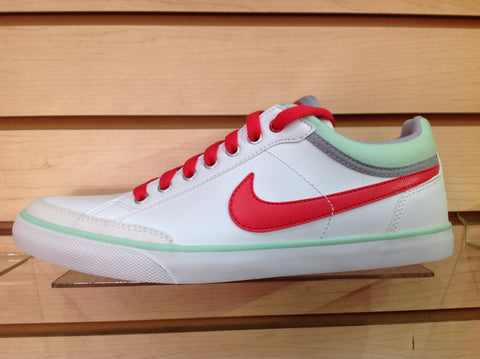 Tenis Nike Capri III LTH